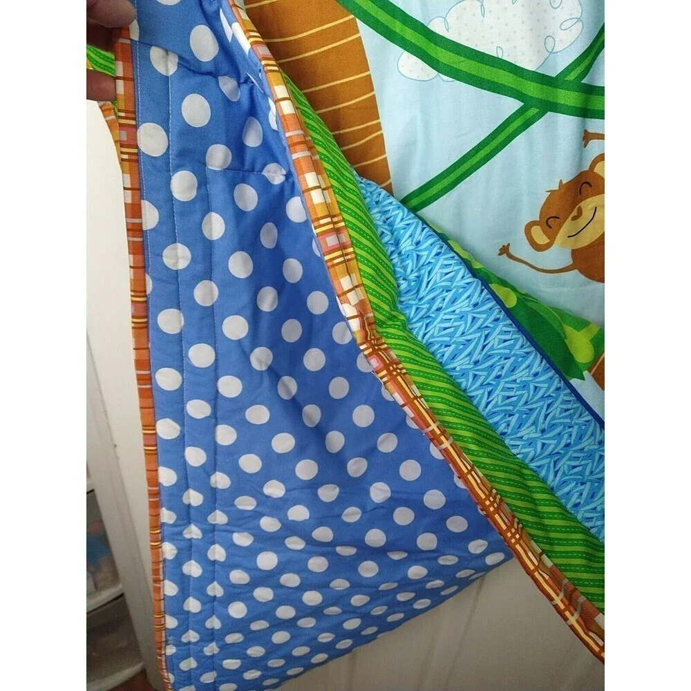 In The Jungle Kids Toddler Baby Handmade Quilted Blanket. Size 33